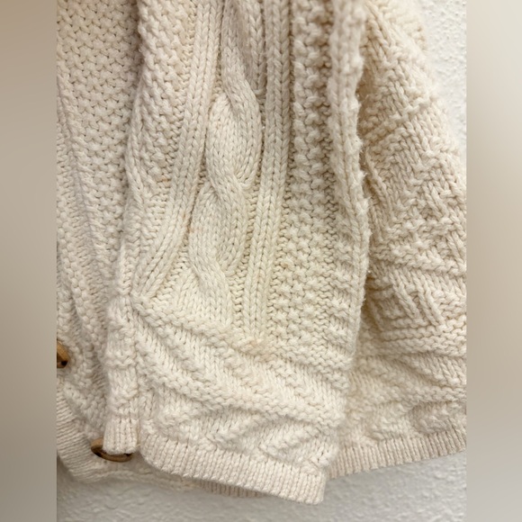 L.L. Bean Vintage Ivory Cable Knit Cardigan Sweater Cotton Size Small - Picture 7 of 12